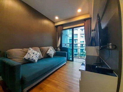 GOLD CONDO DUSIT