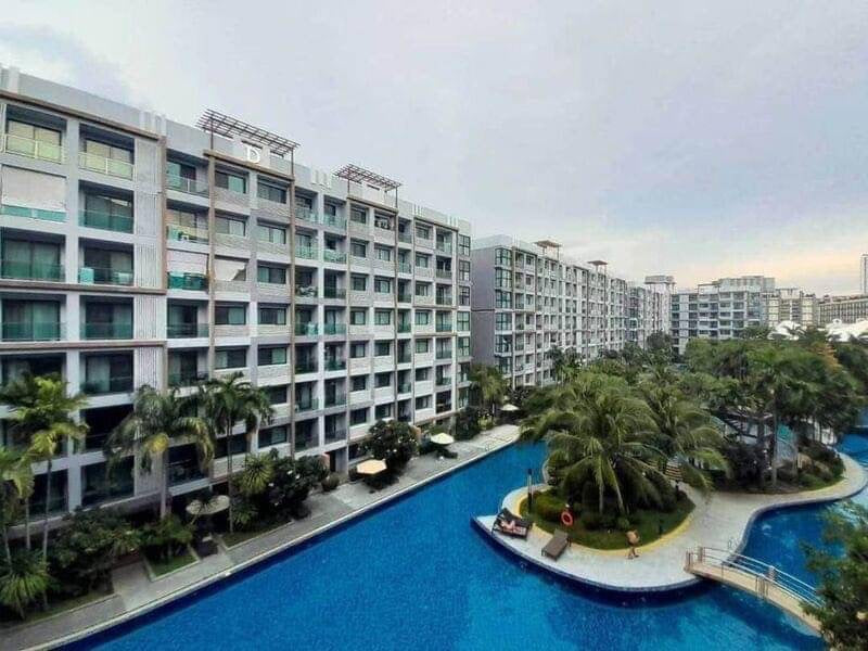 GOLD CONDO DUSIT